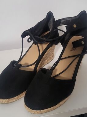 Women's Black Espadrille Wedge Lace-Up Sandals